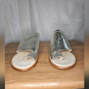 Hoss Intropia Womens Leather Silver Slide Sandals Size 11